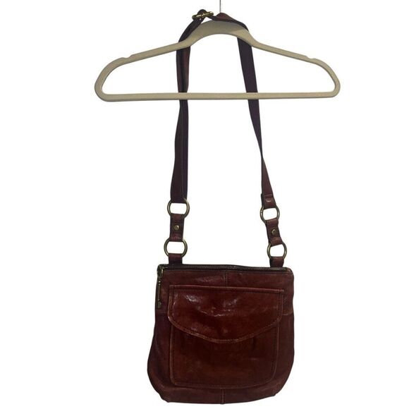 ✨Fossil Wine Crossbody Adjustable with Key Charm✨ - Picture 2 of 8